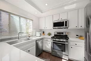 7851 Southlake, Huntington Beach, CA 92647 - Photo 4