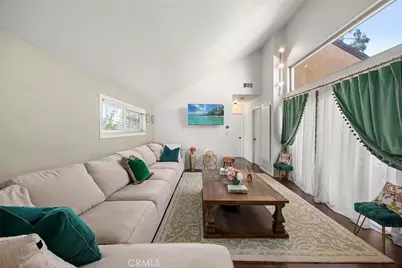 7851 Southlake #5, Huntington Beach, CA 92647 - Photo 8