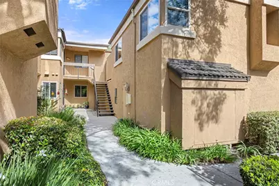 7851 Southlake #5, Huntington Beach, CA 92647 - Photo 2