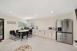 16572 Carousel, Huntington Beach, CA 92649 - Photo 38