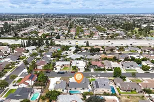 122 N Carousel, Anaheim, CA 92806 - Photo 6