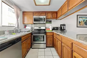 12536 Burbank Blvd, Valley Village, CA 91607 - Photo 4