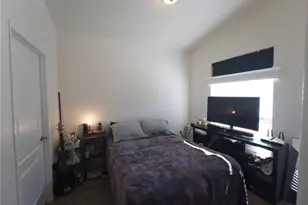 8250 Lankershim Blvd #Elm 3, North Hollywood, CA 91605 - Photo 10