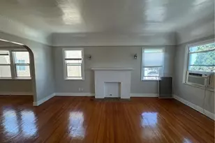733 N Ridgewood Pl, Los Angeles, CA 90038 - Photo 2