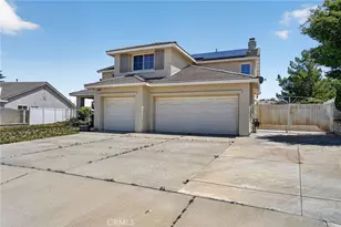 42240 Ridge View Dr, Lancaster, CA 93536 - Photo 2