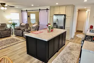 10525 Somerset, Bellflower, CA 90706 - Photo 10