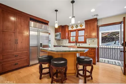 112 Santa Ana Avenue, Long Beach, CA 90803 - Photo 10