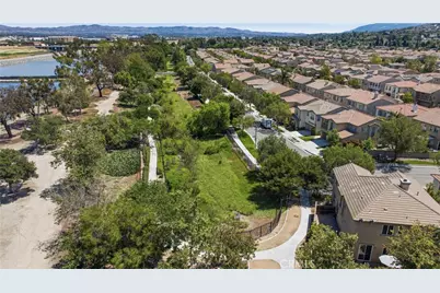 318 W Pebble Creek Lane, Orange, CA 92865 - Photo 26
