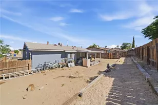 2004 Rushmore, Barstow, CA 92311 - Photo 22