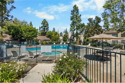 1330 Cabrillo Park #F, Santa Ana, CA 92701 - Photo 32