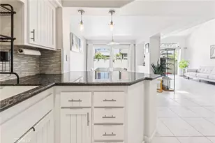 512 S Hollydale, Anaheim, CA 92808 - Photo 22