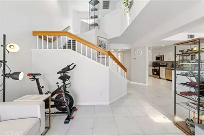 512 S Hollydale, Anaheim, CA 92808 - Photo 14