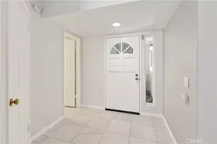 512 S Hollydale, Anaheim, CA 92808 - Photo 8