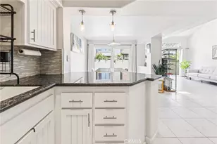512 S Hollydale, Anaheim, CA 92808 - Photo 22