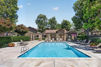 512 S Hollydale, Anaheim, CA 92808 - Photo 46