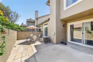 512 S Hollydale, Anaheim, CA 92808 - Photo 38