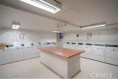 360 S Euclid #122, Pasadena, CA 91101 - Photo 14