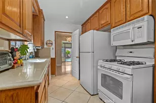 10253 Angell, Downey, CA 90242 - Photo 16