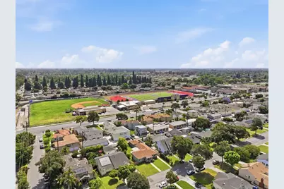 4850 Sunfield Avenue, Long Beach, CA 90808 - Photo 50