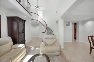 9112 Playa Dr, Huntington Beach, CA 92646 - Photo 8