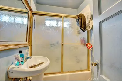926 Spence, Los Angeles, CA 90023 - Photo 26