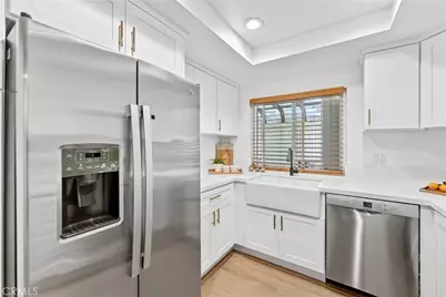 8933 Biscayne Court, Huntington Beach, CA 92646 - Photo 6
