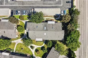 8933 Biscayne Ct, Huntington Beach, CA 92646 - Photo 30