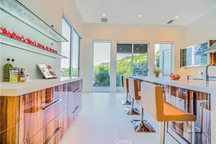 3964 Sumac Dr, Sherman Oaks, CA 91403 - Photo 24