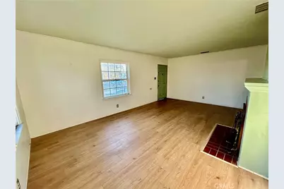 11506 Wadsworth, Los Angeles, CA 90059 - Photo 4