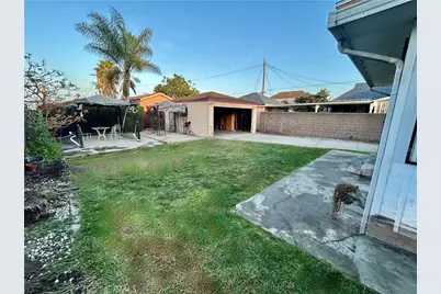 11506 Wadsworth, Los Angeles, CA 90059 - Photo 16