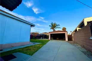 11506 Wadsworth, Los Angeles, CA 90059 - Photo 12