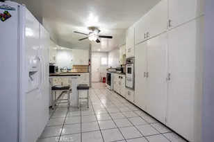 8276 Sewell, Fontana, CA 92335 - Photo 10