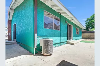 595 W 13th, San Pedro, CA 90731 - Photo 14