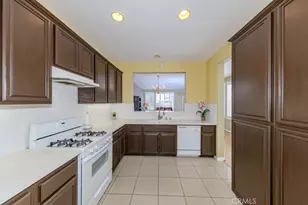 2158 W Cherrywood Circle, Anaheim, CA 92804 - Photo 2