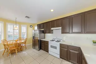 2158 W Cherrywood Circle, Anaheim, CA 92804 - Photo 12
