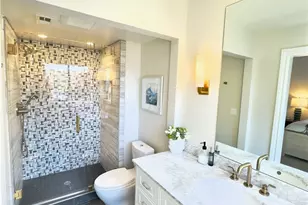 1 Windsong Ct, Newport Beach, CA 92663 - Photo 10
