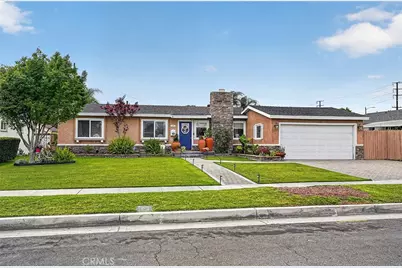 1209 S East Gates, Anaheim, CA 92804 - Photo 6