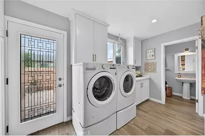 1209 S East Gates, Anaheim, CA 92804 - Photo 40