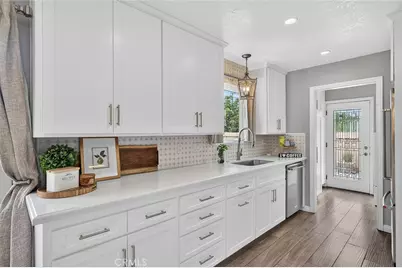 1209 S East Gates, Anaheim, CA 92804 - Photo 14