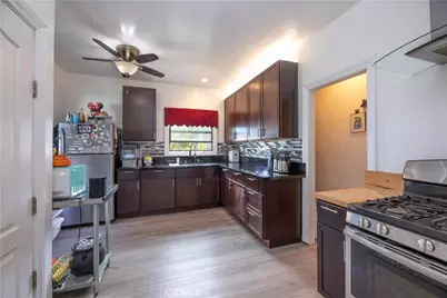 823 Maine, Long Beach, CA 90813 - Photo 34