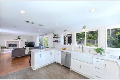 14872 Braeburn Road, Tustin, CA 92780 - Photo 12