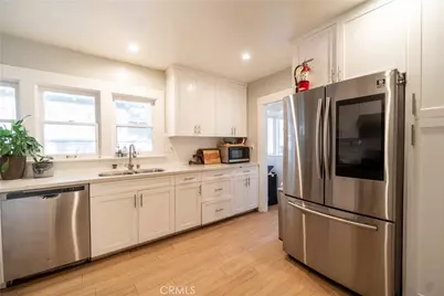 580 N Holliston Avenue, Pasadena, CA 91106 - Photo 4