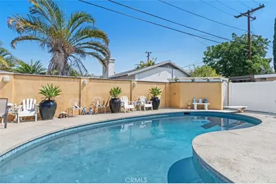 2113 W Niobe, Anaheim, CA 92804 - Photo 24