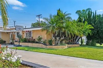 2113 W Niobe, Anaheim, CA 92804 - Photo 2