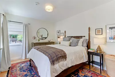 317 N Beachwood Avenue, Burbank, CA 91506 - Photo 16