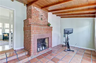 317 N Beachwood Ave, Burbank, CA 91506 - Photo 24