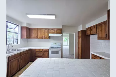 6250 Lemon, Long Beach, CA 90805 - Photo 12