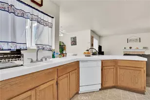 16991 Escala, Victorville, CA 92395 - Photo 18