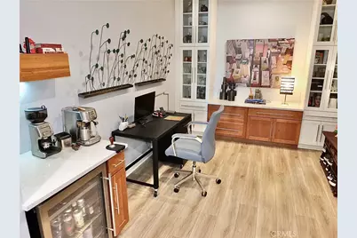 300 E 4th #215, Long Beach, CA 90802 - Photo 10