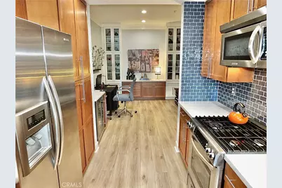300 E 4th #215, Long Beach, CA 90802 - Photo 10